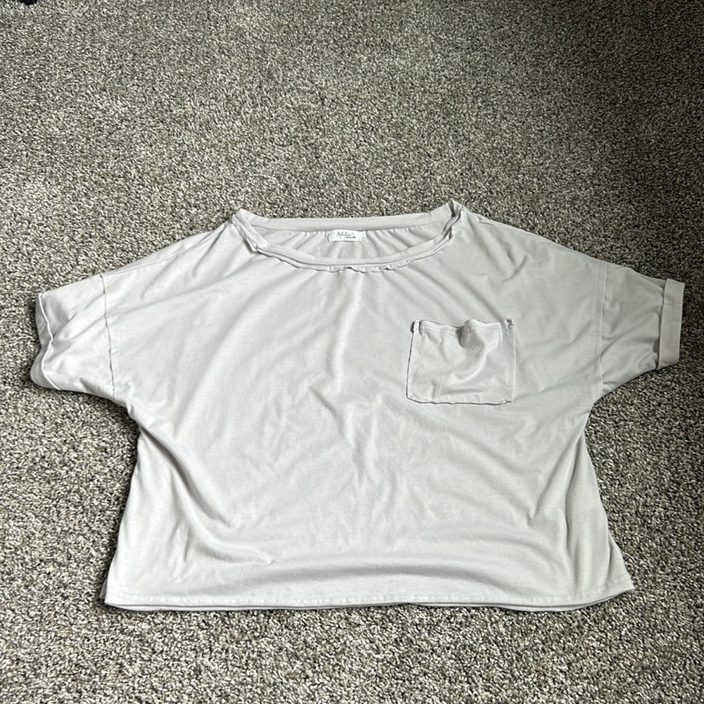 Ashlee by Amaryllis on/off the shoulder oversized crop tee size S short sleeve